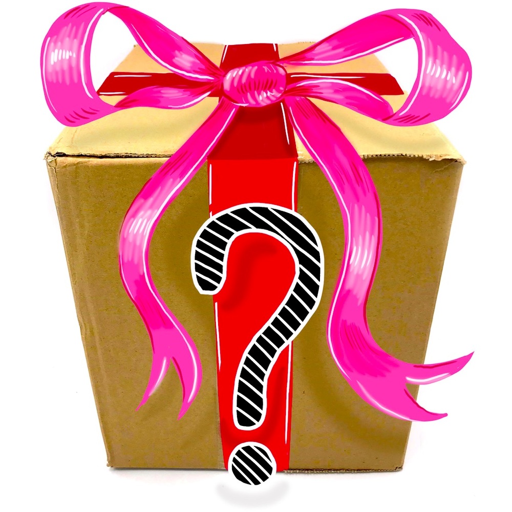 ❤️10 DOLLAR MYSTERY BOX WILL CONTAIN 5 ITEMS RANGING FROM SIZE SMALL TO MEDIUM❤️